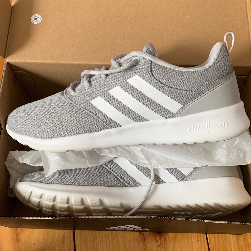 Adidas Tennis Shoes